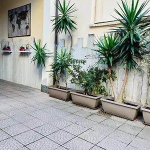 Via Padova 165 2*, Milan Italie