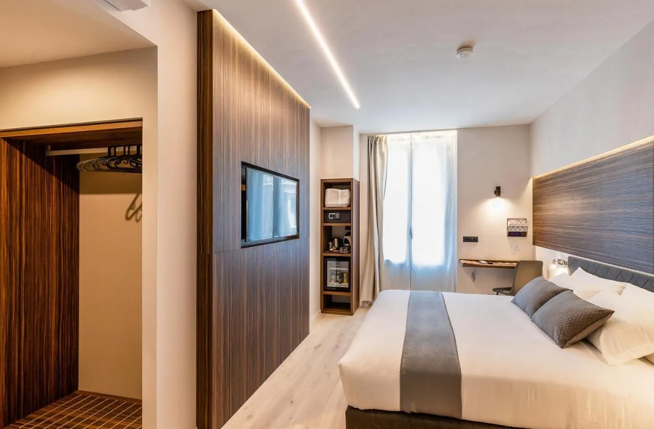 Aiello Hotels - Duomo Milan 0*,